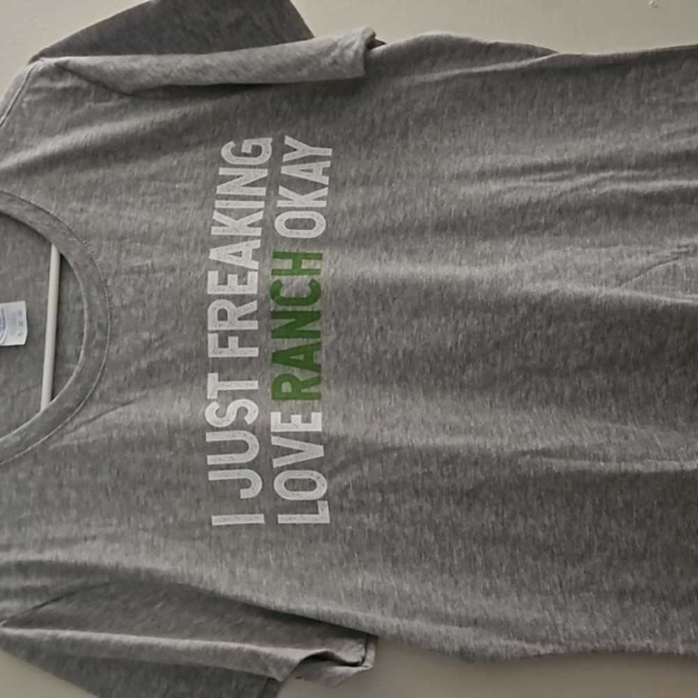XL Ranch TSHIRT - Picture 2 of 3